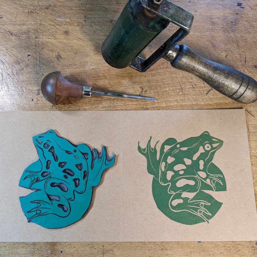 Frog on a Lilypad Handprinted Linocut Card - Etsy