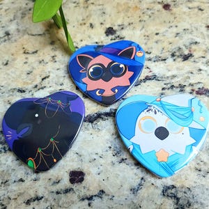 Witchy Birds Heart Buttons 2.2&quot;