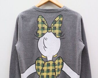 daisy duck sweater