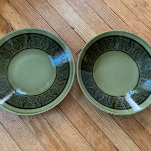 Taylor Smith Taylor Riviera Pattern set of Bowls Retro Avocado Green