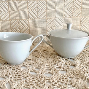 White Vintage Creamer and sugar bowl White Hutschenreuther Arzberg Bavaria Germany Minimalist
