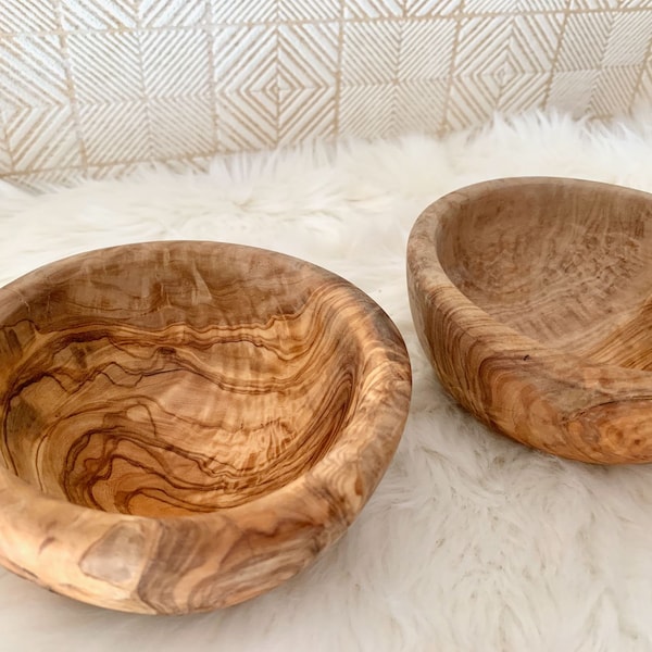 Vintage Olive wood snack bowls set of 2