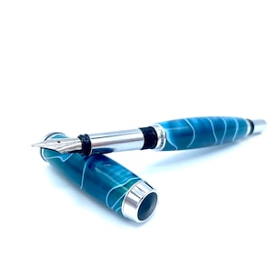 Acrylic fountain pen in 3D look