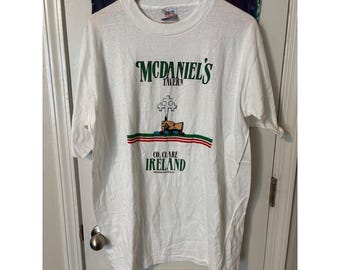 Camiseta vintage Oneita Power-T McDaniels Tavern Co Clare Ireland con estampado, talla XL