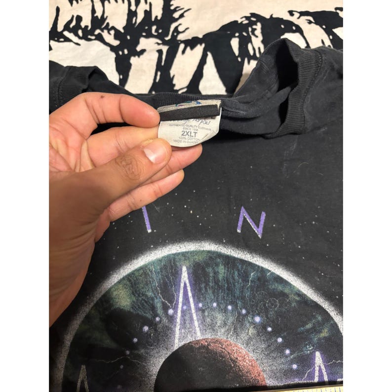 Liquid Blue Pink Floyd Prism Eye T Shirt 2XLT Black Graphic Tee crop top image 7