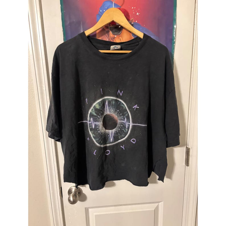 Liquid Blue Pink Floyd Prism Eye T Shirt 2XLT Black Graphic Tee crop top image 1