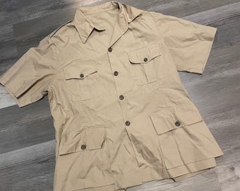Chaqueta utilitaria de manga corta color caqui estilo safari para hombre, talla L, años 60.