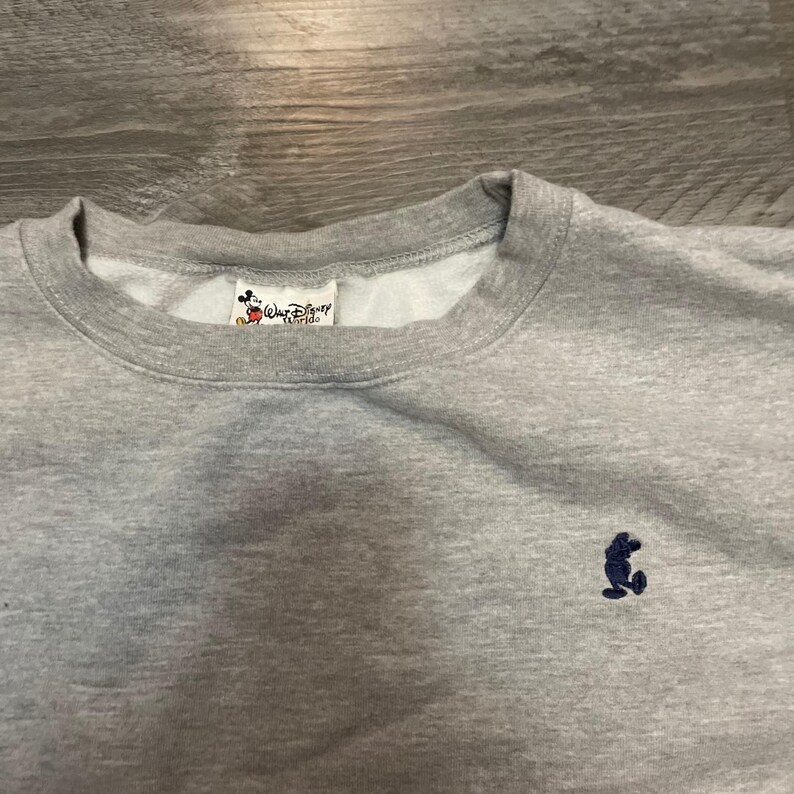 Walt Disney World Mens Mickey Mouse Embroidered Crewneck Sweatshirt Gray XL image 2