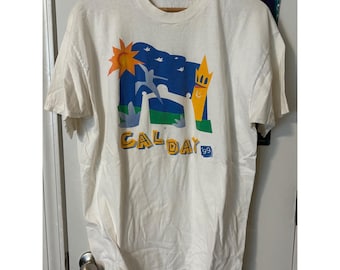 Camiseta vintage de 1999 del Día de Cal de la UC Berkeley, blanca, talla grande para hombre, con estampado de los años 90.