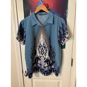 Mens Blue Dragon Flame Graphic Button Up Shirt Y2K Streetwear Collar Short Slv