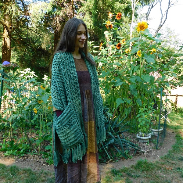 hooded shawl with pockets