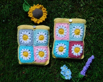 Crochet Daisy Granny Square book cover, book sleeve