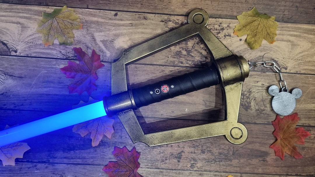 Tethan Props Keyblade Lightsaber Etsy
