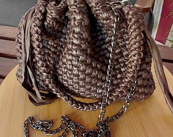 Tutorial uncinetto borsa pouch ecopelle, schema cartamodello PDF borsa da sera elegante intrecciata punto canestro e manico spighetta rumena
