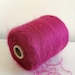 Laine mohair de luxe sur cône Fil mohair fuchsia sur cône Fil doux rose pour tricoter à la main et à la machine Tissage Crochet 100-200 g/3,5-7 oz