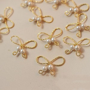 20x20mm 18K Gold Plated Brass Pearl Bowknot Charm Pendant GL1166 image 1