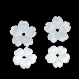 2pcs/4pcs/10pcs 10mm/12mm Natural MOP Shell Carved Flower Five-petaled Flowers Charm Pendants BK0025