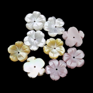 2pcs/4pcs/10pcs 15mm Natural MOP Shell Carved Flower Five-petaled Flowers Charm Pendants  BK0024