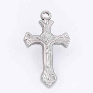 Stainless Steel Cross Charm Jewelry Necklace Pendant Accessories Y571