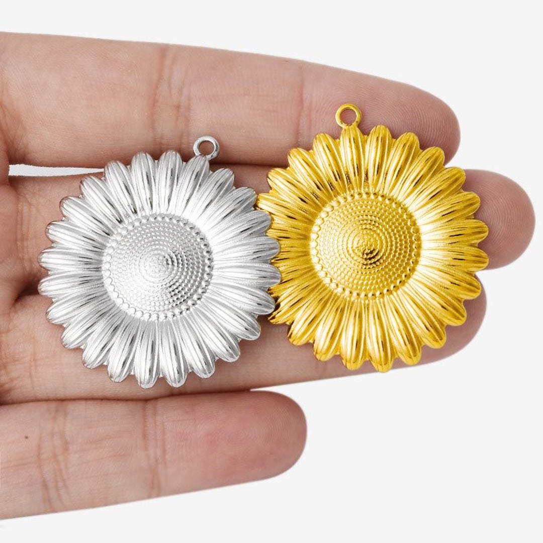 アクセサリーその他 Flowerman Necklace LALIQUE FLEUR FLOWER ORANGE TONE CRYSTAL GOLD PLATED 3-STONE