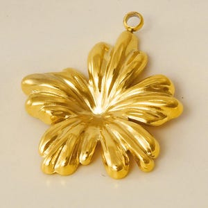 Pendentif en acier inoxydable, pendentif fleur, breloque pour collier, accessoires de bijouterie ZN1869