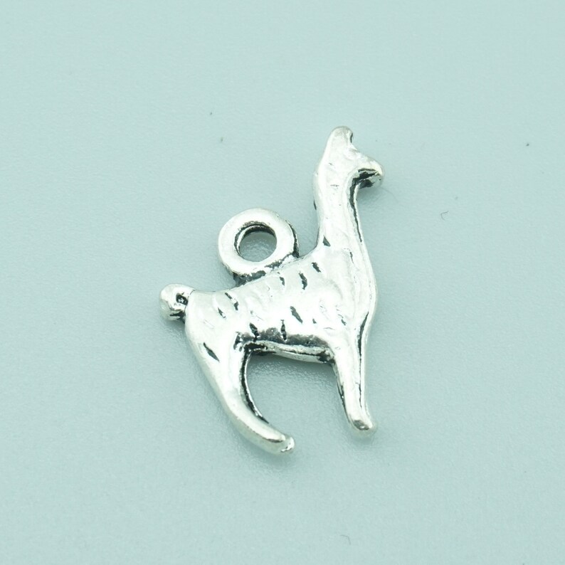 20pcs 13x17mm Antique Silver Alpaca Charm Pendants Z0512