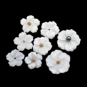 2pcs/4pcs/10pcs Natural Freshwater Shell Carved Flower Five-petaled Flowers Charm Pendants  BK0021