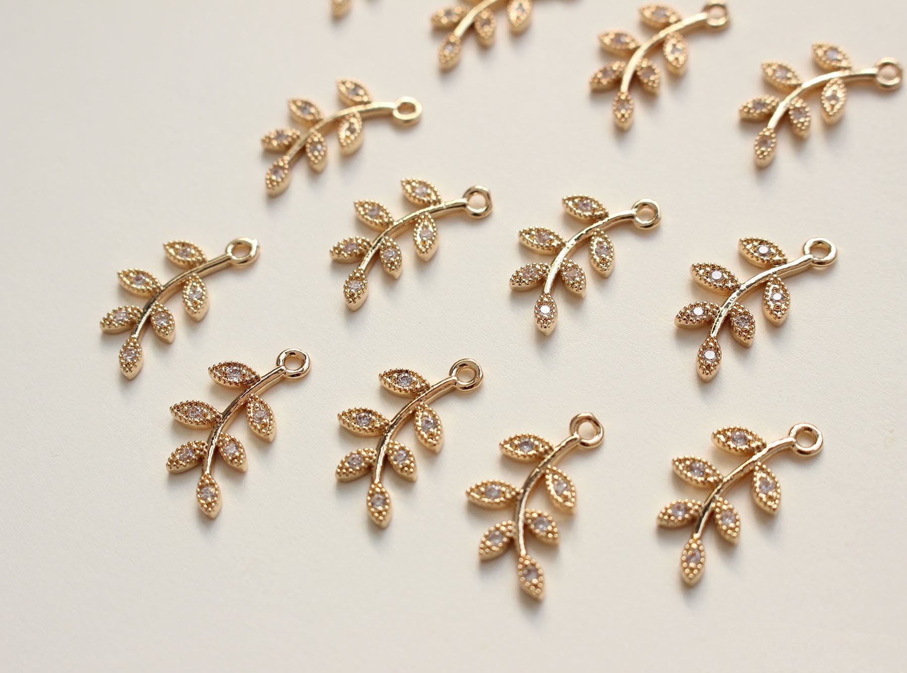 2867ConstellationNecklaces_gra