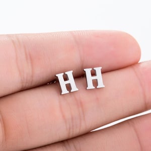 6 piezas de pendientes con 26 letras de la A a la Z, pendientes con letras mayúsculas, pendientes de acero inoxidable, pendientes pequeños 1-GEDGA