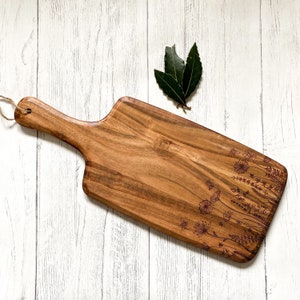 Acacia Chopping Board | Personalised Wedding Gift | Engagement gift | Charcuterie Board | Wooden Serving Board | Cheese Board