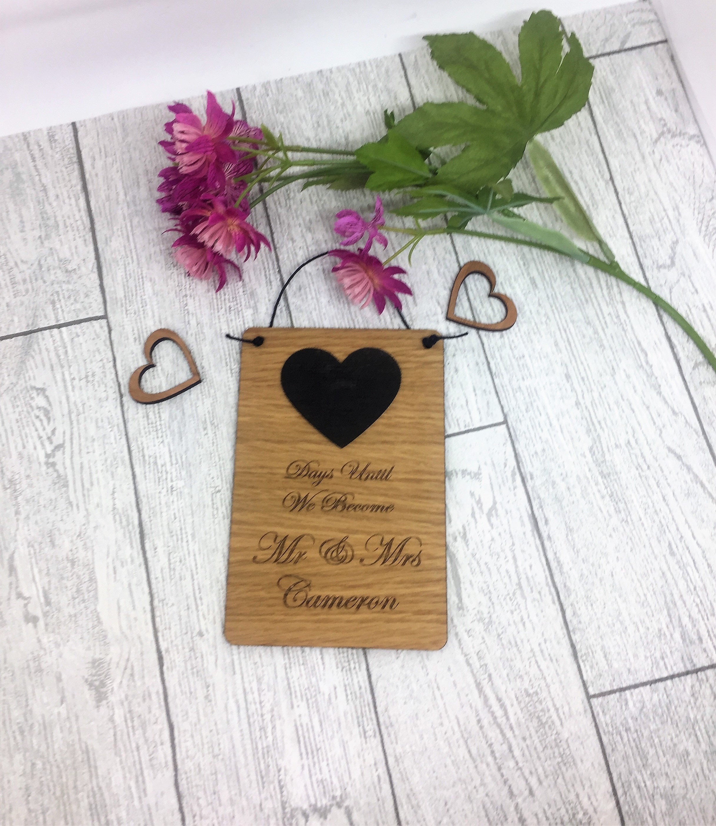 Prazoli Lavagna Conto Alla Rovescia Per Matrimonio In Legno Di Faggio – Personalizzabile Con Cognome, 63,5 Cm, Con Gessi E Etichette Valigia - copertina