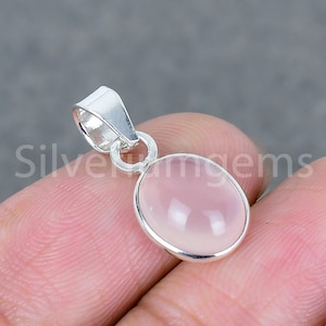 Rose Quartz Pendant in 925 Sterling Silver, Dainty Handmade Pink Gemstone Chain Necklace, Love Stone Jewelry, Healing Chakra Gift for Women