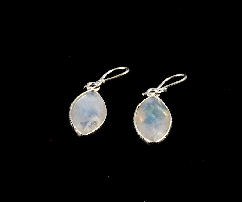 Silver Gemstone Earrings Bridesmaid Earring Rainbow Moonstone Silver Earrings June Birthstone Earrings Bezel Drop Earring J792