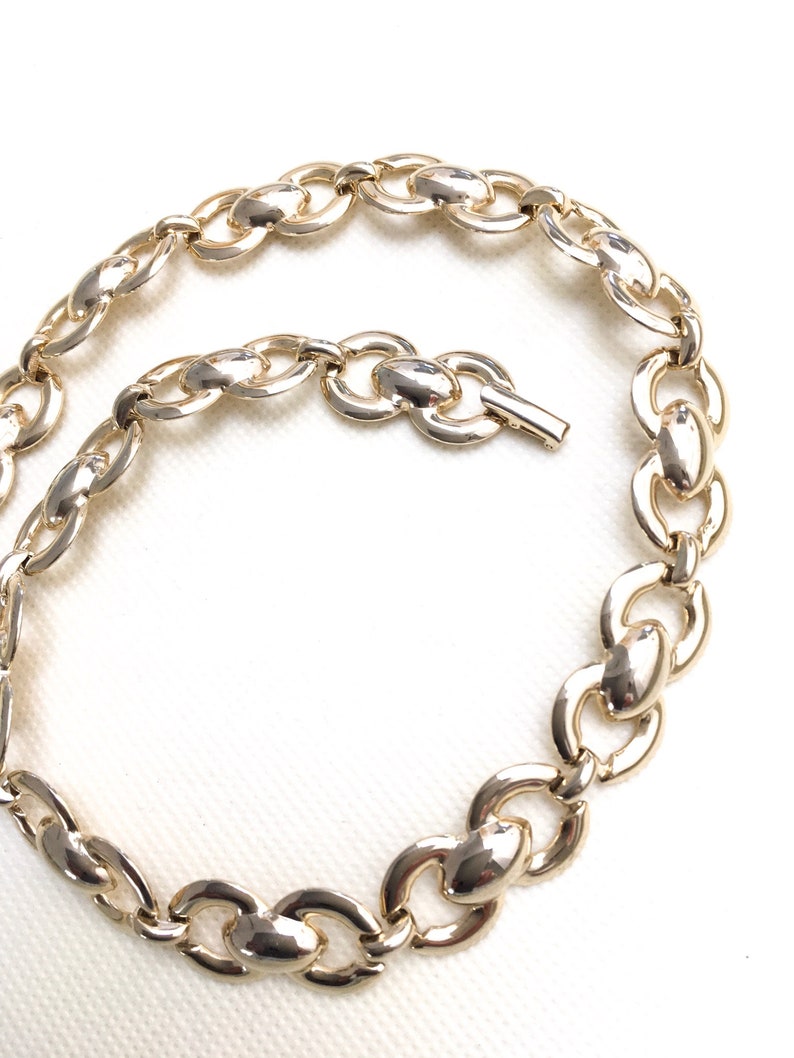 1980s Vintage gold tone link necklace