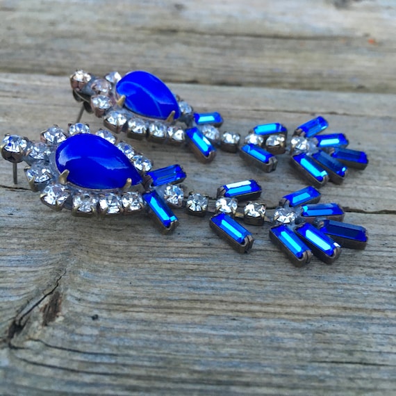 Vintage Victorian style Dangle Drop Blue Rhineston