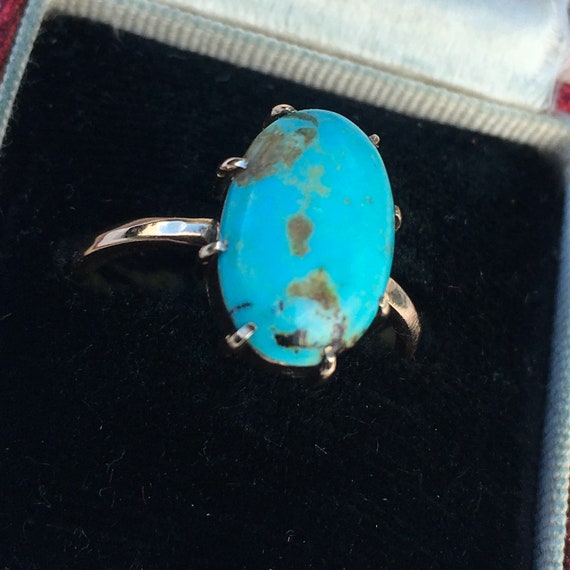 Antique Vintage Bisbee turquoise cabochon statemen