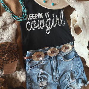 𝐾𝑒𝑒𝑝𝑖𝑛 𝑖𝑡 𝐶𝑜𝑤𝑔𝑖𝑟𝑙 Crop Tank, Crop Tank top, western crop top, cowgirl tank top