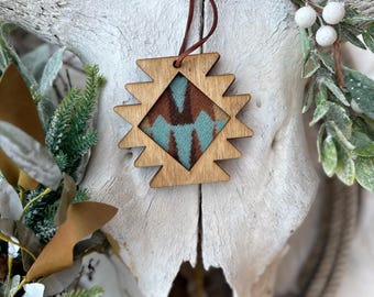 Western Wood & Wool ornament
