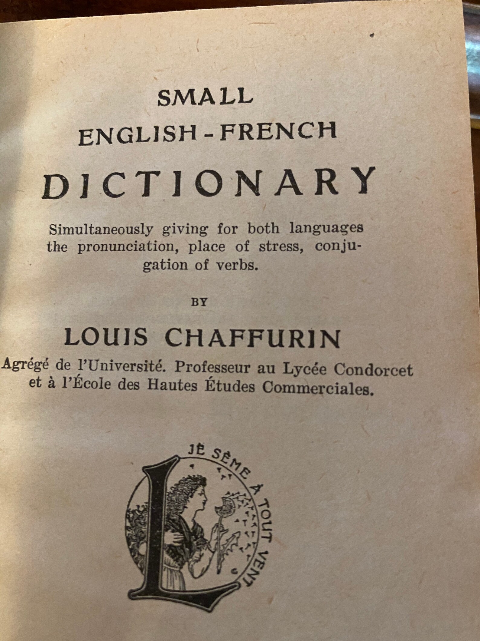 Small English French Dictionary Larousse 1941 Petite Size by Louis
