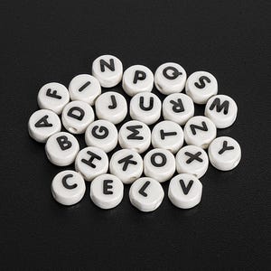 10Pcs 8MM White Letter Beads Ceramic ABC Letter Name Bead Kit Flat Round Alphabet Beads