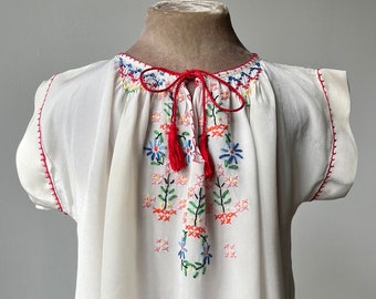 1930s- 1940s Small Child's Blouse Top | Hungarian Hand Embroidery Flowers | Vintage Girl's Children's Summer Clothing Fashion |