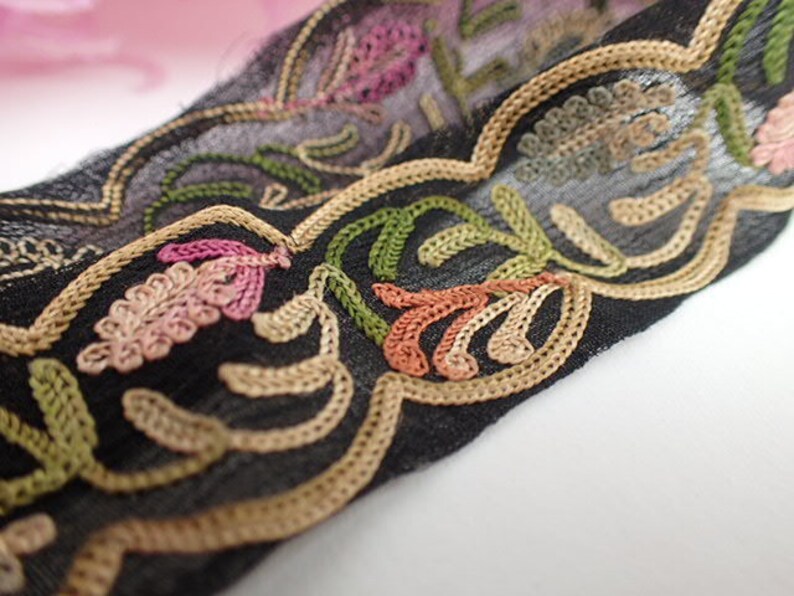 Vintage Chain Stitch Embroidery PNG Pictures