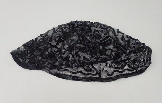 The Flapper Rhinestone Teardrop 20's Party Cap - Silver main image 1