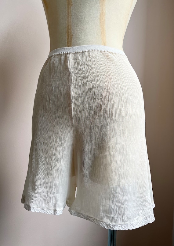 Vintage Pale Cream Silk Chiffon & Lace Tap Pants … - image 3