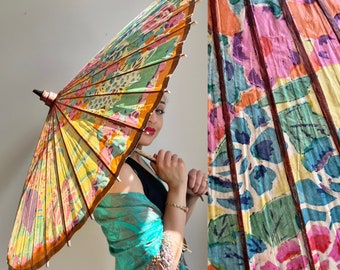 Parasol japonais des années 1920 | Fleurs en papier peintes à la main | Présentoir de décoration intérieure | Art déco vintage antique | Accessoires de plage pour les vacances d'été