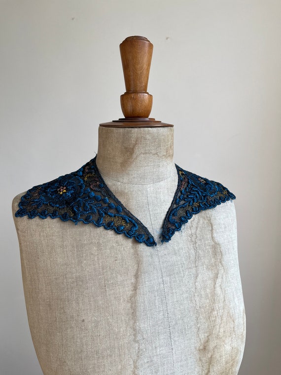 Early 20th Century Collar | Blue Embroidered Flor… - image 2