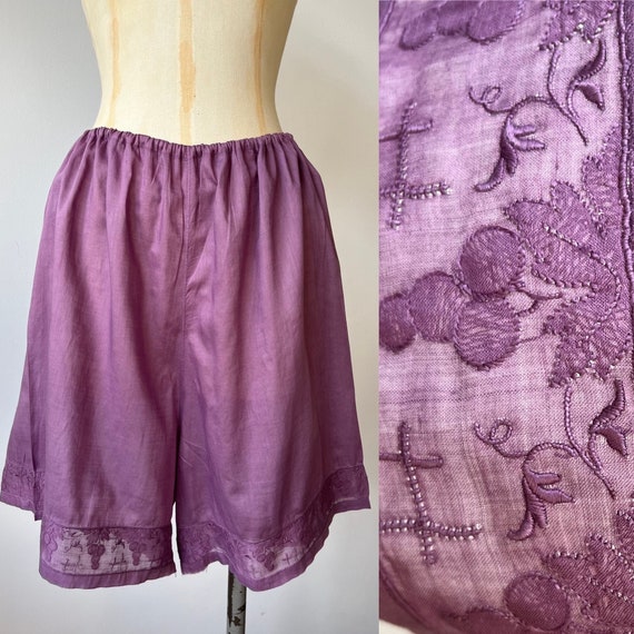 1910s - 1920s Bloomers | Embroidered Grapes | Han… - image 1