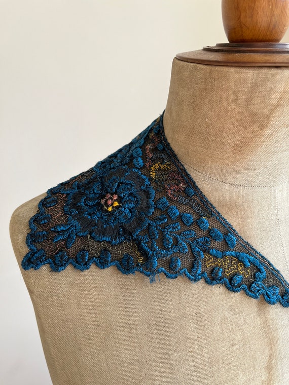 Early 20th Century Collar | Blue Embroidered Flor… - image 5