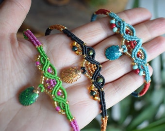 Bracelets de cheville hippie-tzigane uniques - Des pièces fabriquées à la main pour l'esprit libre
