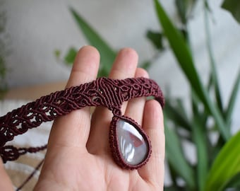 Boho Chic Elegance: Burgundy Macrame Choker with Botswana Agate Cabochon, Unique Gemstone Choker Necklace